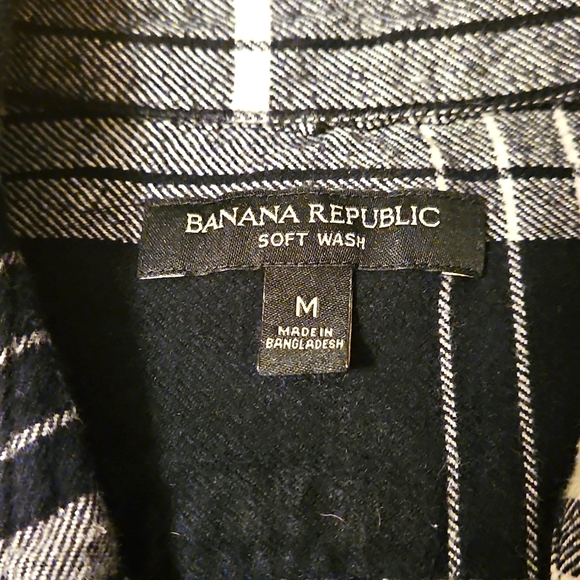Banana Republic Soft Wash Flannel Shirt Black White Size Medium Plaid Button Up - Picture 4 of 6